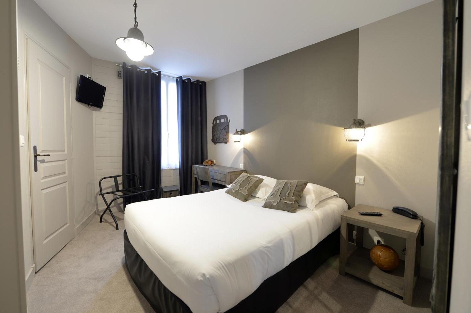France Hotel نيورْ الغرفة الصورة